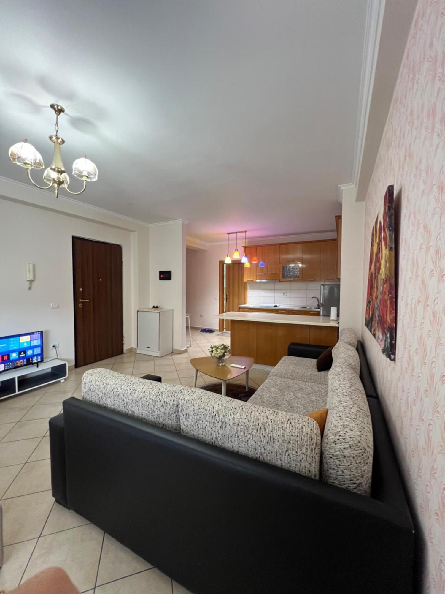 Condor Center Tirana Apartment Luaran gambar